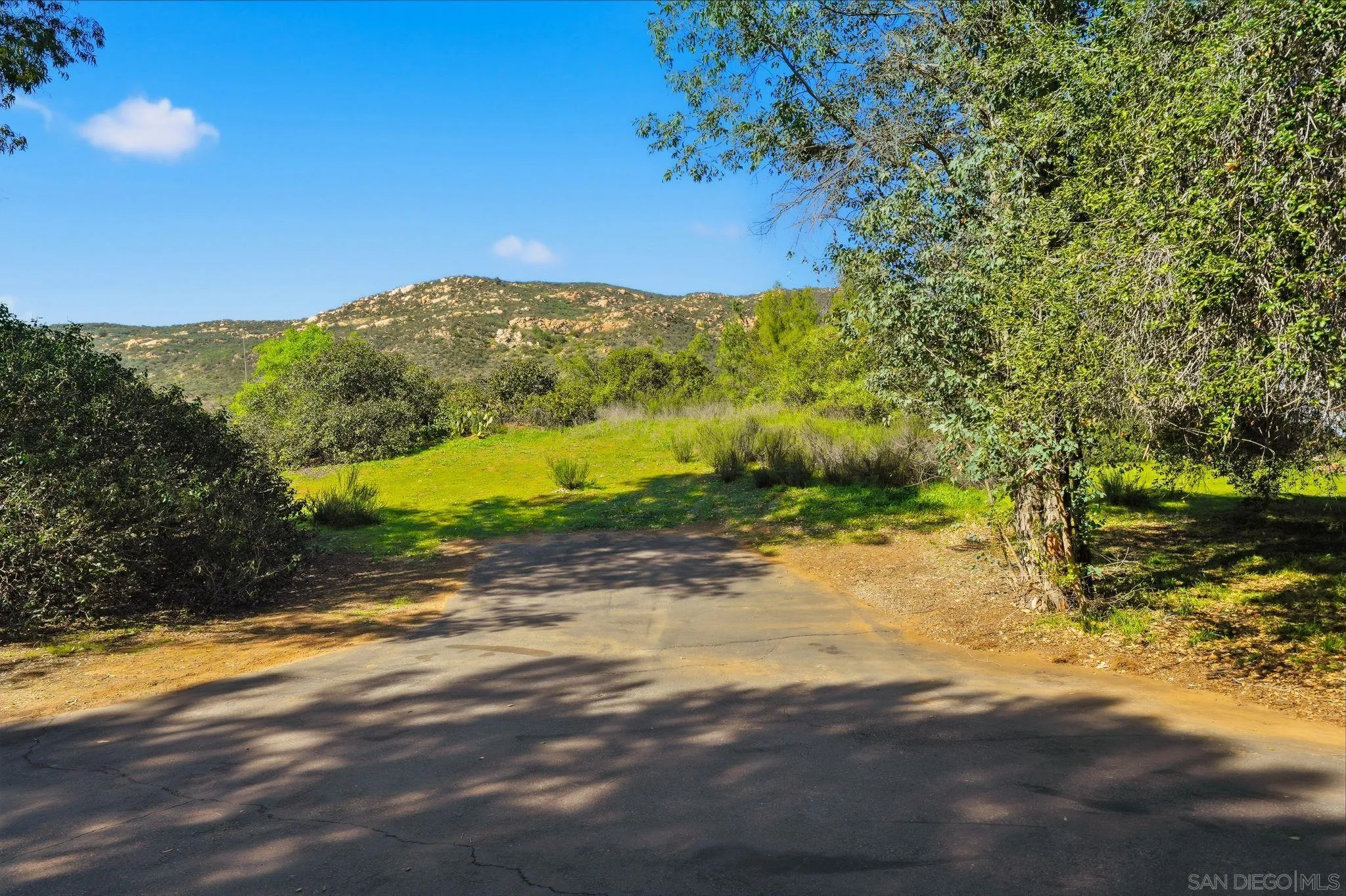 432 Arnold Way, Unit B Alpine, CA 91901 - Photo 7 of 14