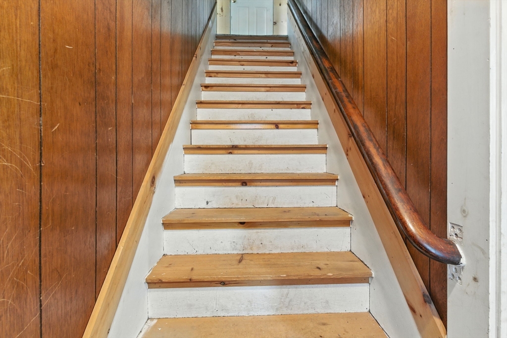 495 Winchendon Road Ashburnham, MA 01430 - Photo 29 of 40 a view of entryway