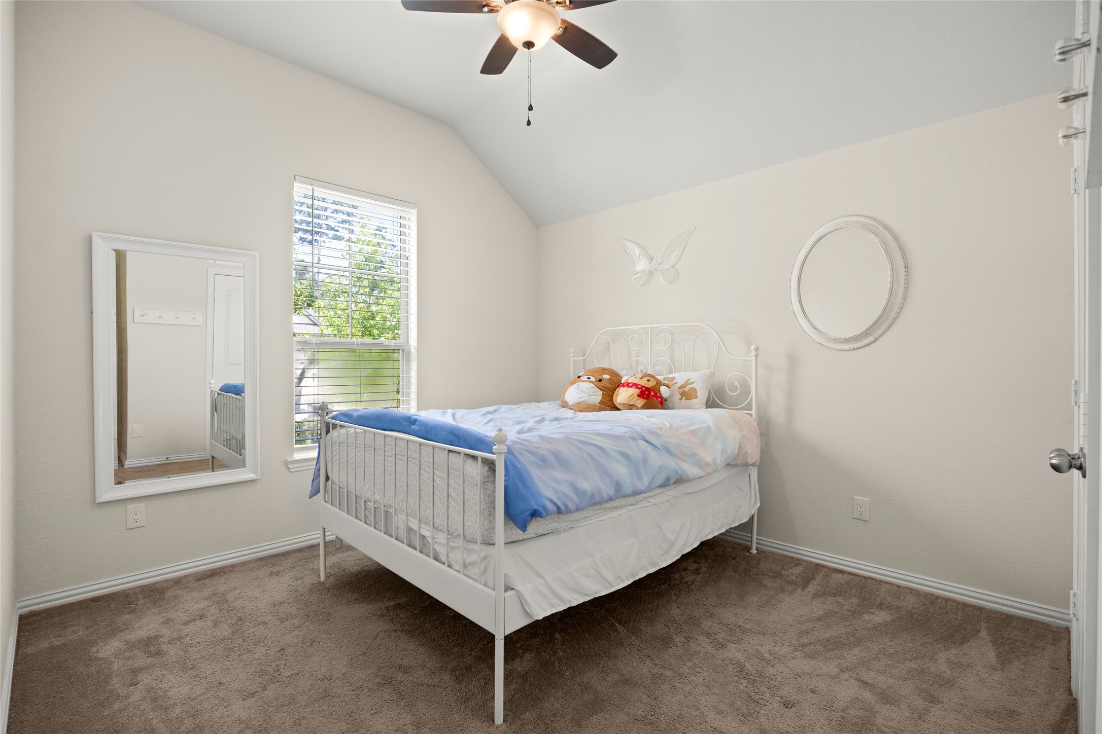 252 Scarlet Maple Way Conroe, TX 77318 - Photo 7 of 37 Spacious secondary bedroom with ceiliing fan
