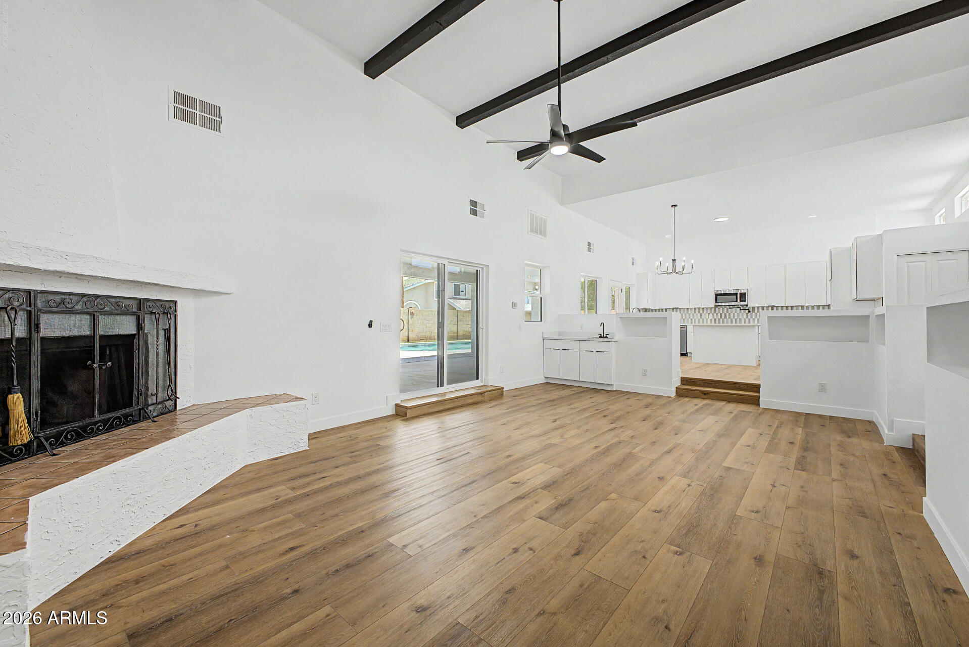 1503 N Spring Mesa, AZ 85203 - Photo 6 of 25 08 - Spring 1503