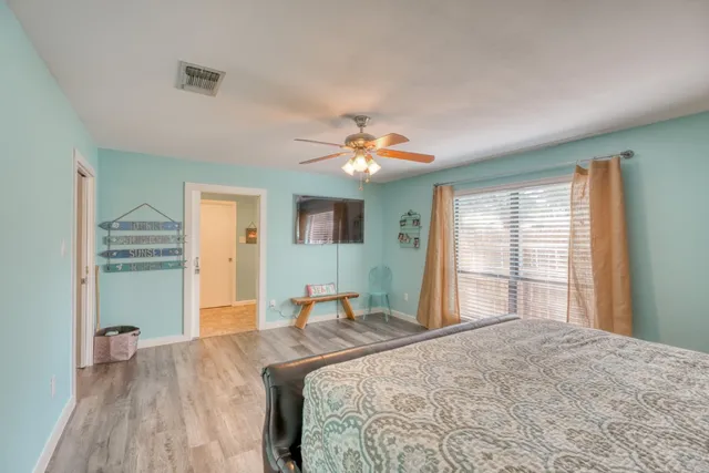 $814,900 | 724 South Chaparral, Burnet, TX 78611