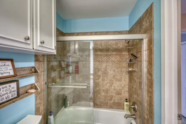 $814,900 | 724 South Chaparral, Burnet, TX 78611