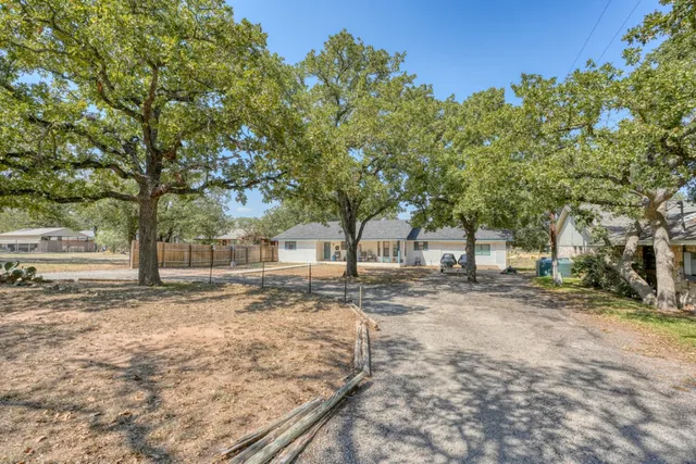 $814,900 | 724 South Chaparral, Burnet, TX 78611