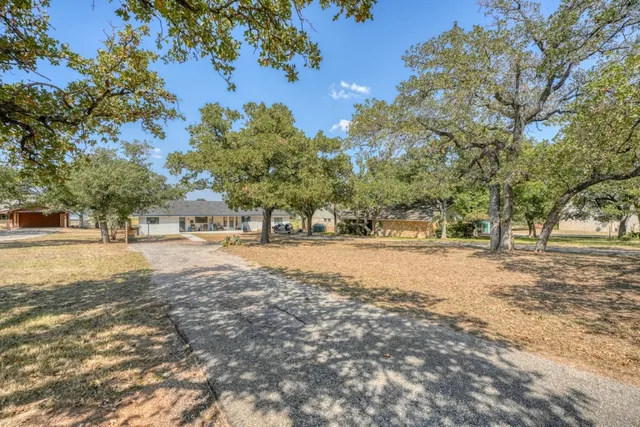 $814,900 | 724 South Chaparral, Burnet, TX 78611