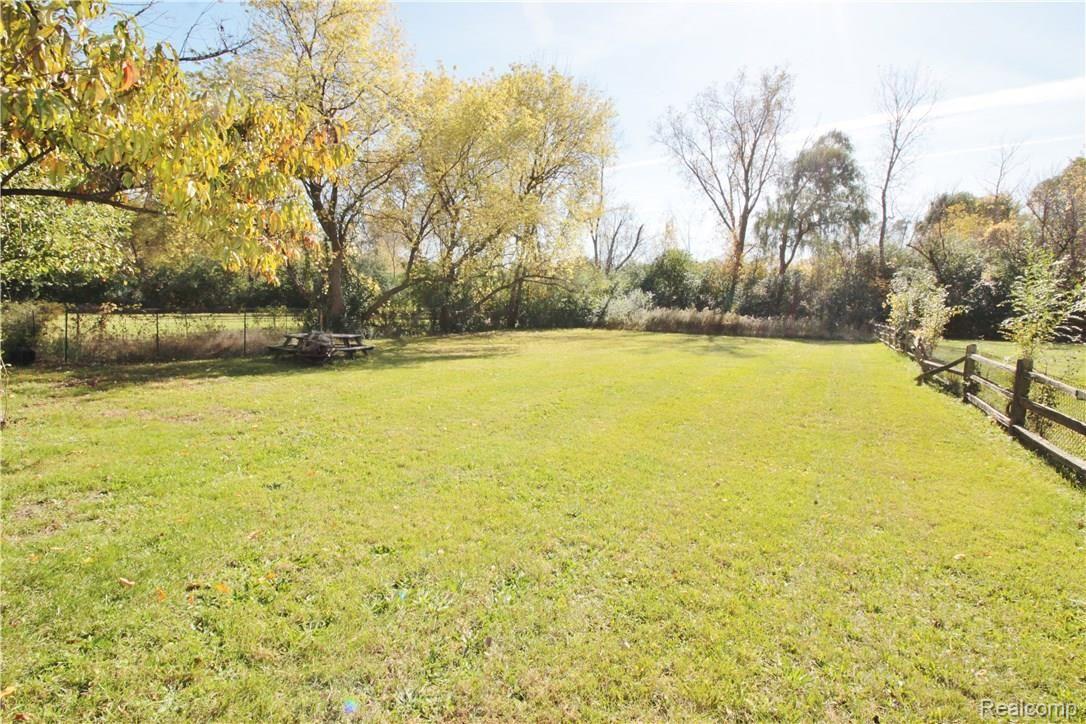 846 Trombley Road Troy, MI 48083 - Photo 29 of 31 IMG_3136.JPG