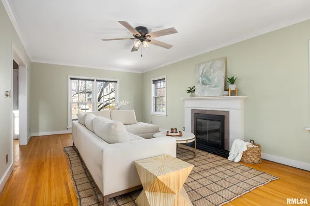 $235,000 | 408 West Forrest Hill Avenue, Peoria, IL 61604