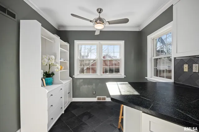 $235,000 | 408 West Forrest Hill Avenue, Peoria, IL 61604