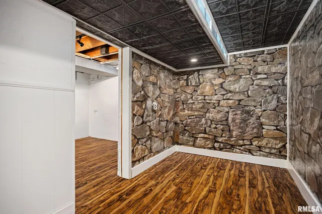 $235,000 | 408 West Forrest Hill Avenue, Peoria, IL 61604