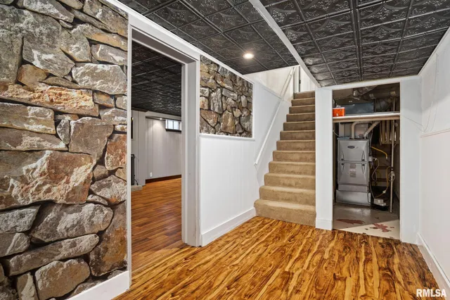 $235,000 | 408 West Forrest Hill Avenue, Peoria, IL 61604