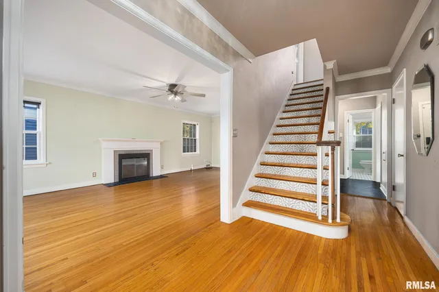 $239,000 | 408 West Forrest Hill Avenue, Peoria, IL 61604