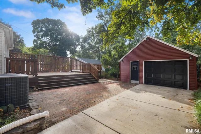 $235,000 | 408 West Forrest Hill Avenue, Peoria, IL 61604