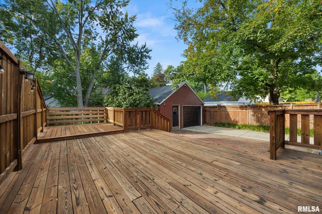 $235,000 | 408 West Forrest Hill Avenue, Peoria, IL 61604