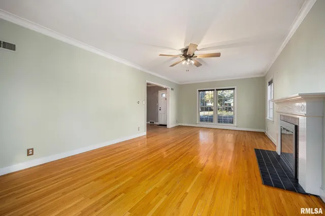 $239,000 | 408 West Forrest Hill Avenue, Peoria, IL 61604