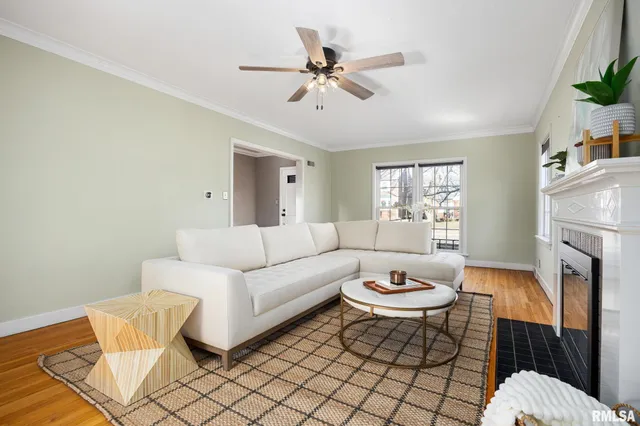 $235,000 | 408 West Forrest Hill Avenue, Peoria, IL 61604