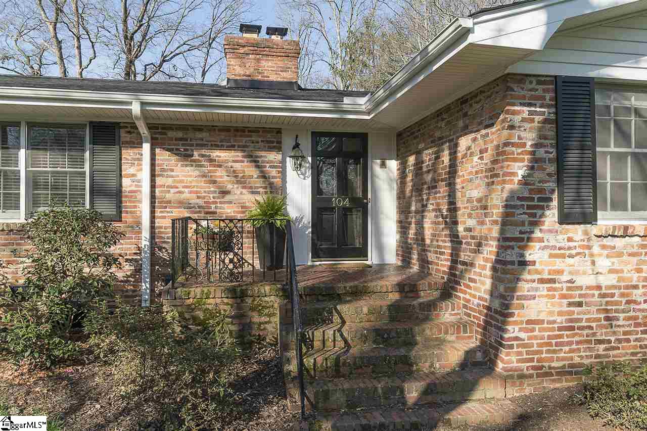 104 Botany Road Greenville, SC 29615 - Photo 2 of 26 Gallery Image 2