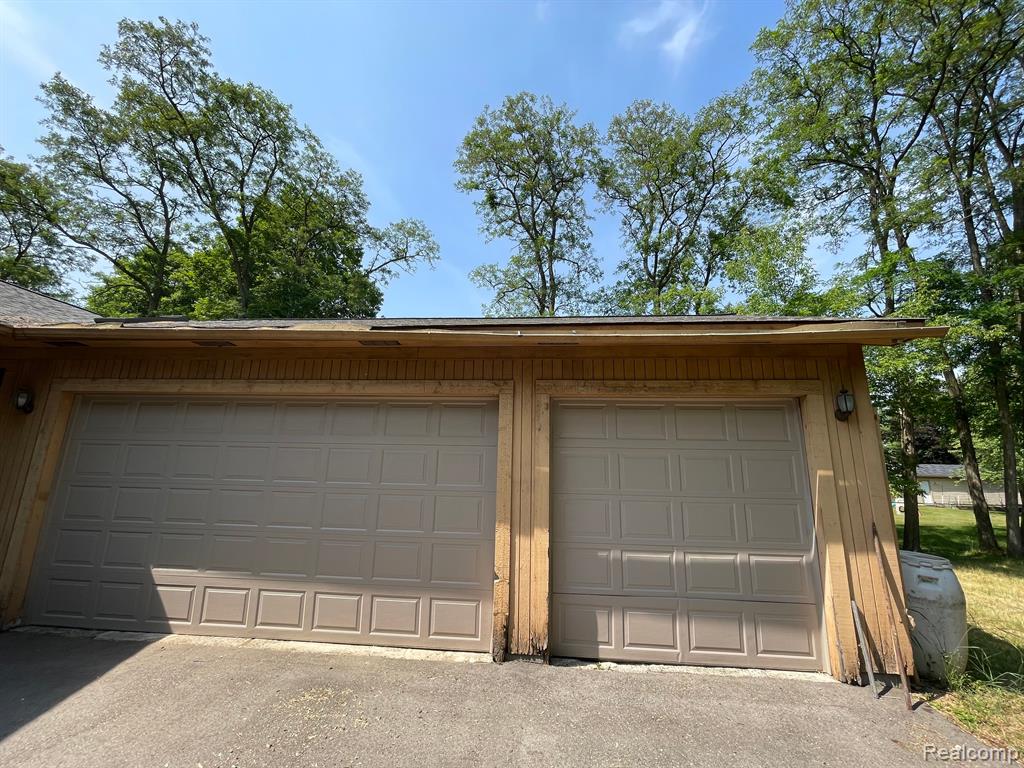 29721 Farmington Road Farmington Hills, MI 48331 - Photo 31 of 40