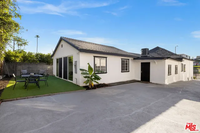 $1,250,000 | 1222 North Virgil Avenue, Los Angeles, CA 90029