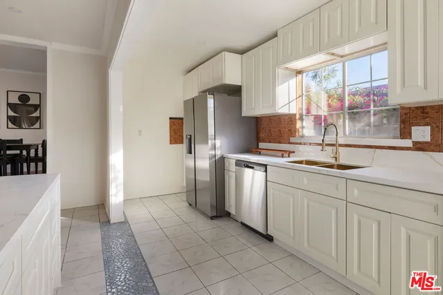 $1,250,000 | 1222 North Virgil Avenue, Los Angeles, CA 90029