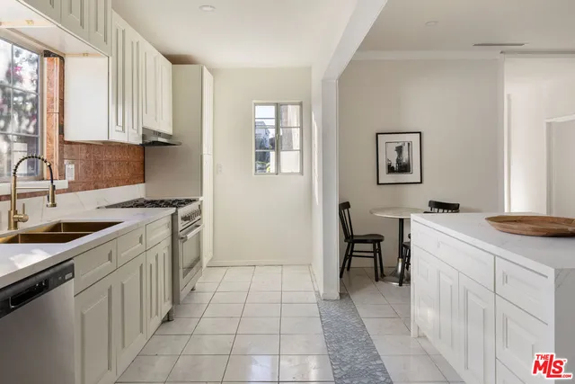 $1,250,000 | 1222 North Virgil Avenue, Los Angeles, CA 90029