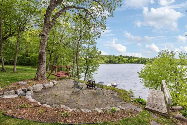 $874,000 | 25306 County State Aid Highway 4, Dassel, MN 55325