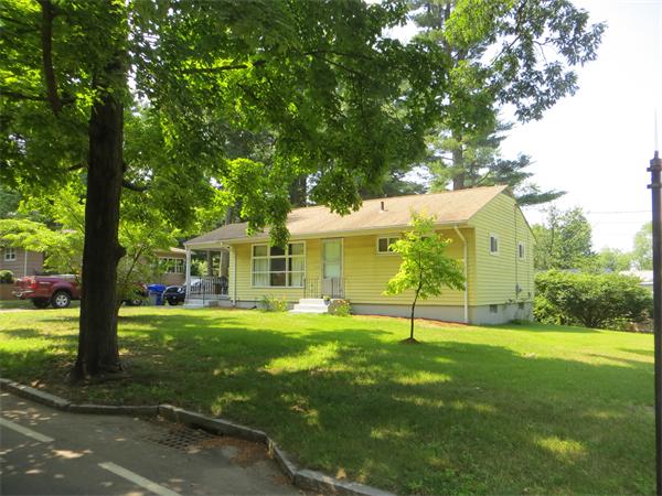 540 Tiffany Street Springfield, MA 01108 - Photo 3 of 23 Gallery Image 3
