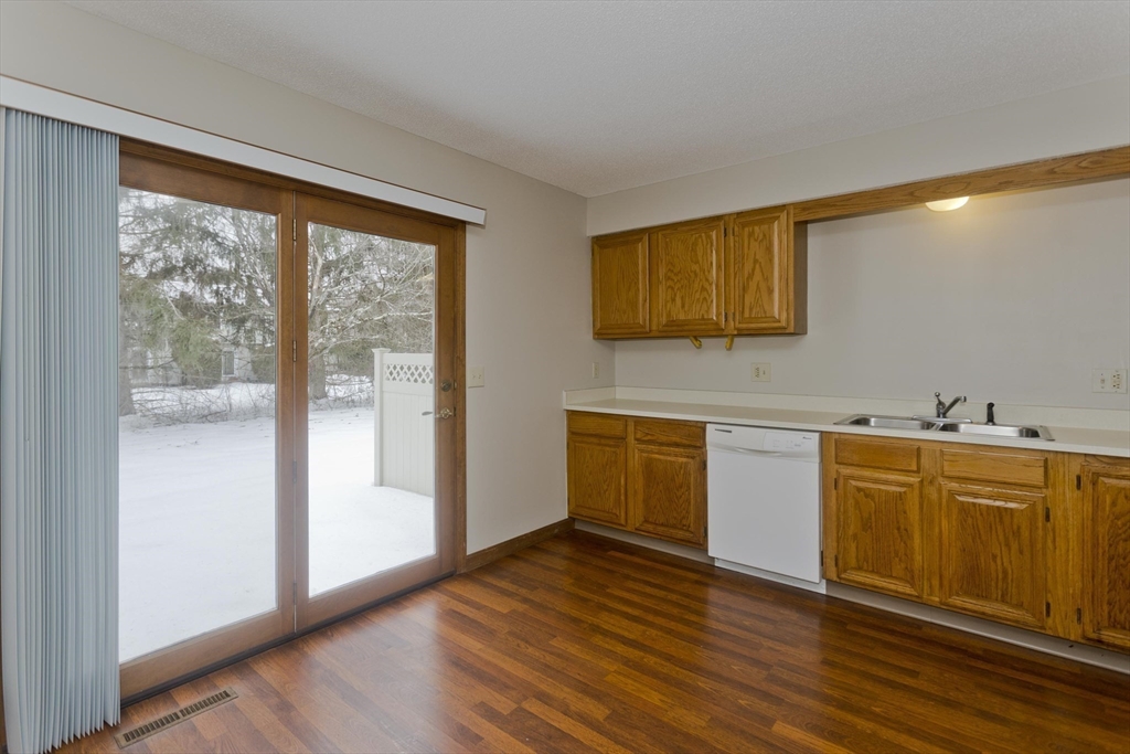 150 Hillside Road, Unit 17 Westfield, MA 01085 - Photo 6 of 15 Gallery Image 6