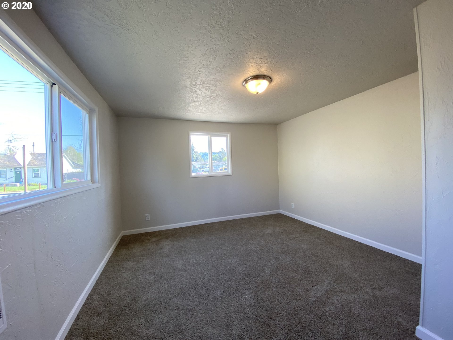 1926 G Street Springfield, OR 97477 - Photo 14 of 23