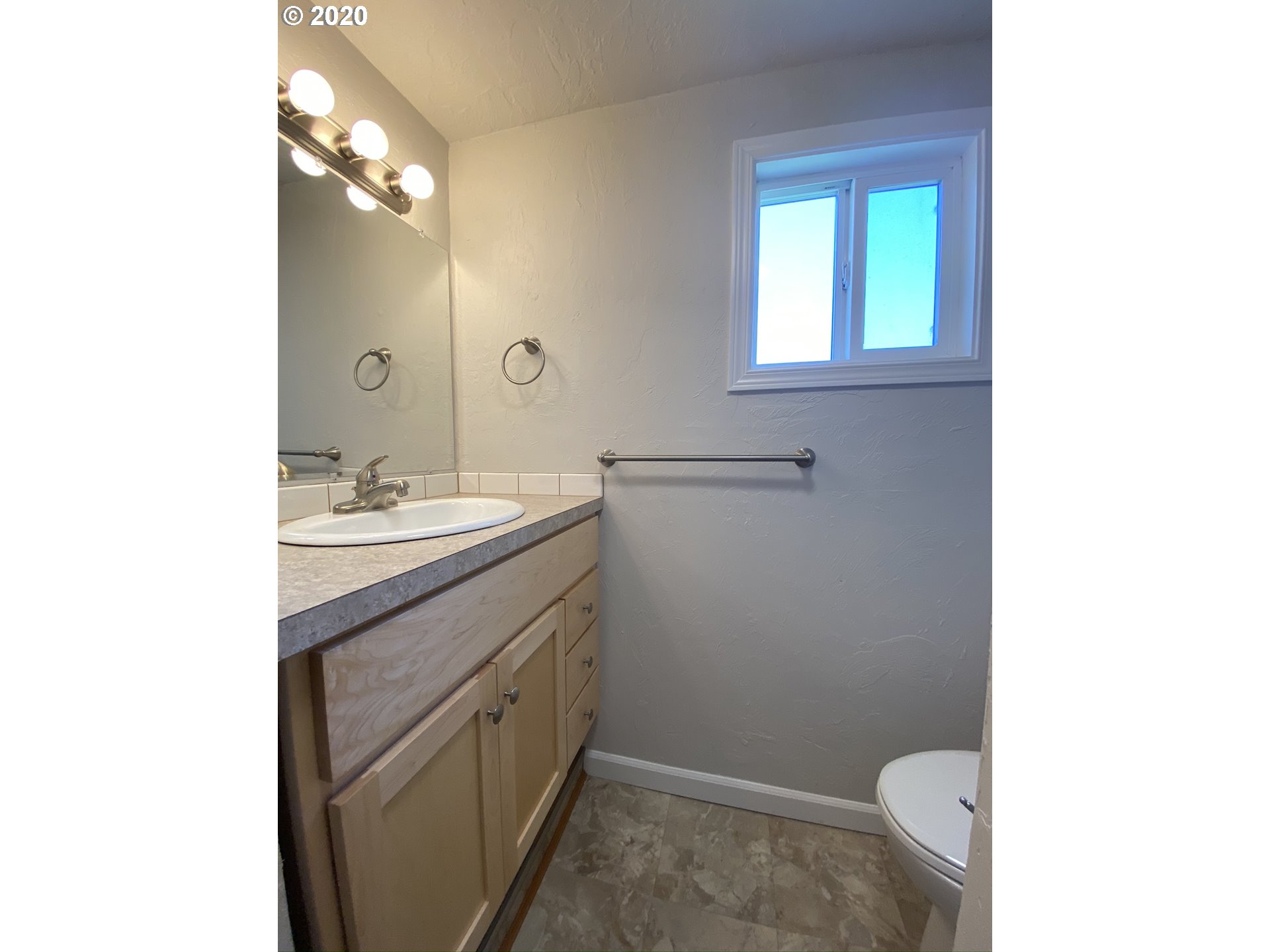 1926 G Street Springfield, OR 97477 - Photo 17 of 23