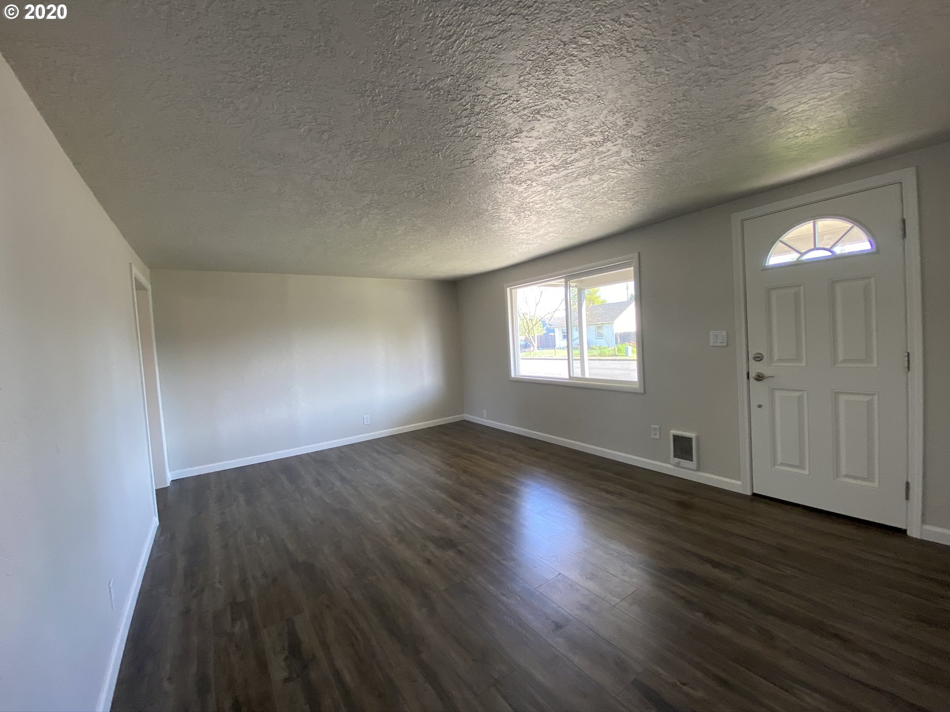 1926 G Street Springfield, OR 97477 - Photo 9 of 23