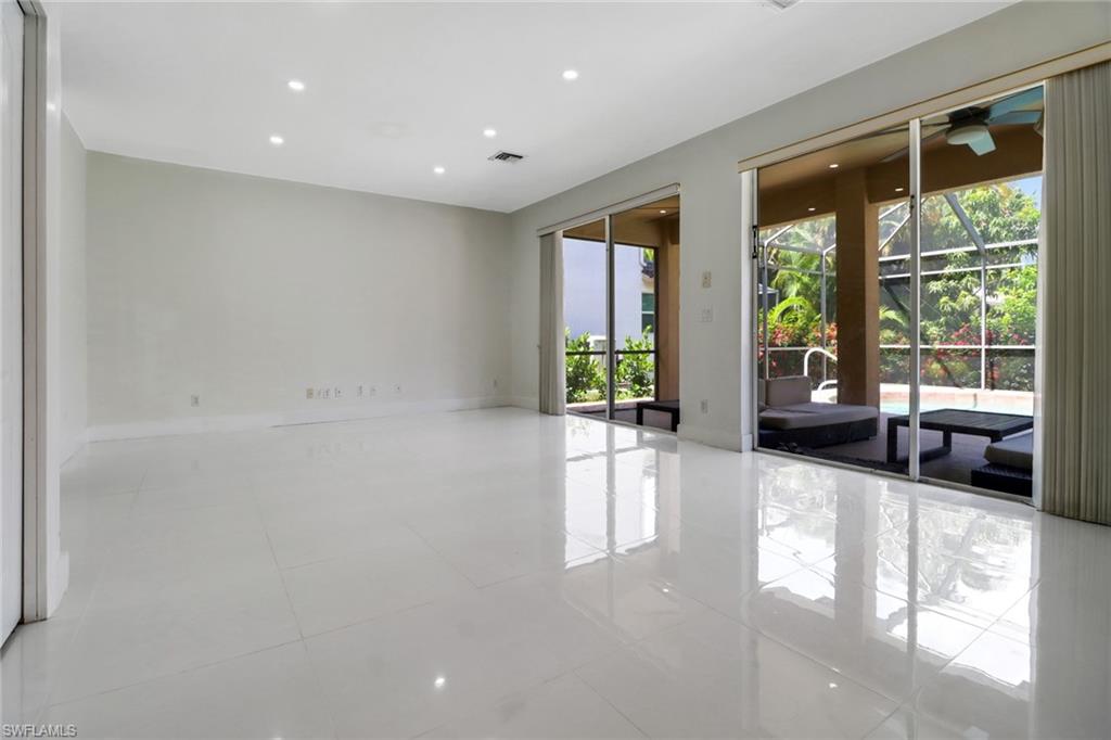 8271 Laurel Lakes Way Naples, FL 34119 - Photo 14 of 33