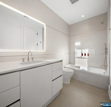 $2,875,000 | 24 Stone Bridge Court, Demarest, NJ 07627