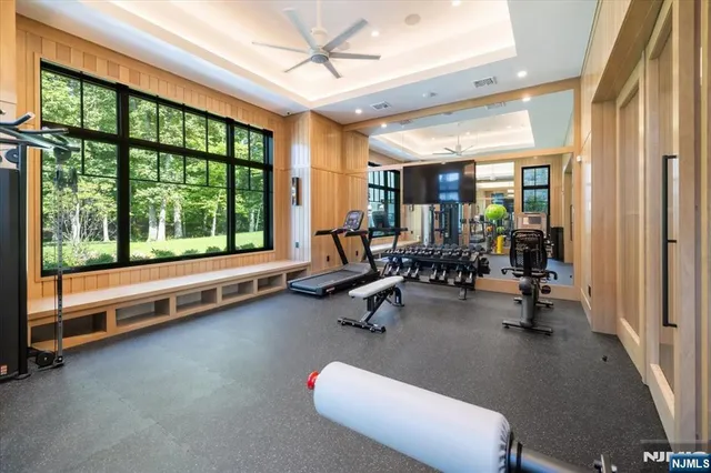 $2,875,000 | 24 Stone Bridge Court, Demarest, NJ 07627