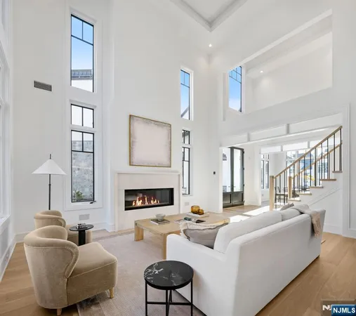 $2,875,000 | 24 Stone Bridge Court, Demarest, NJ 07627