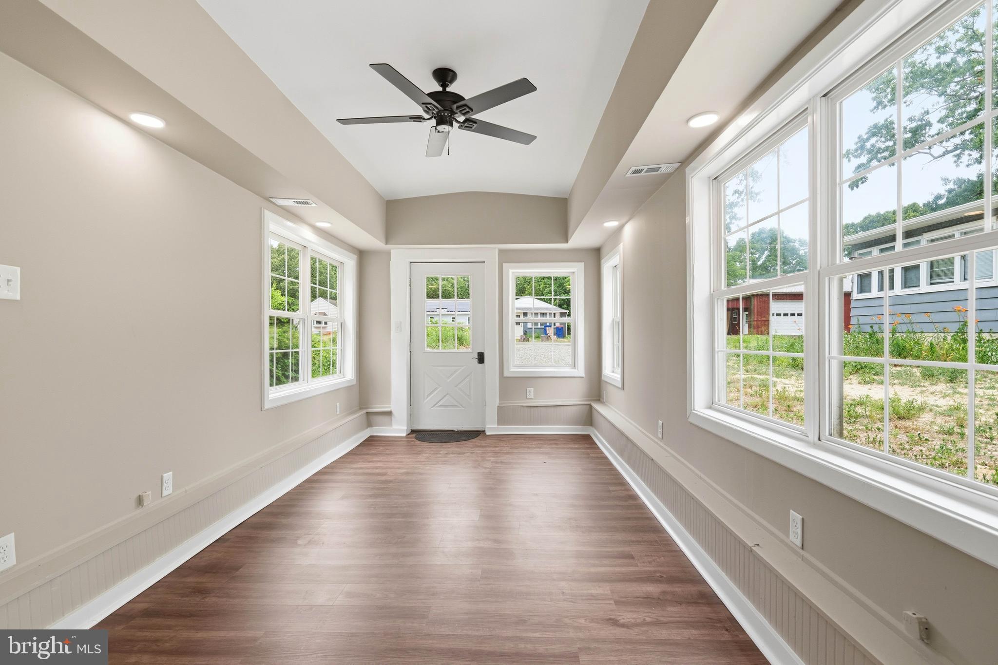 113 Pine Road Millville, NJ 08332 - Photo 3 of 32