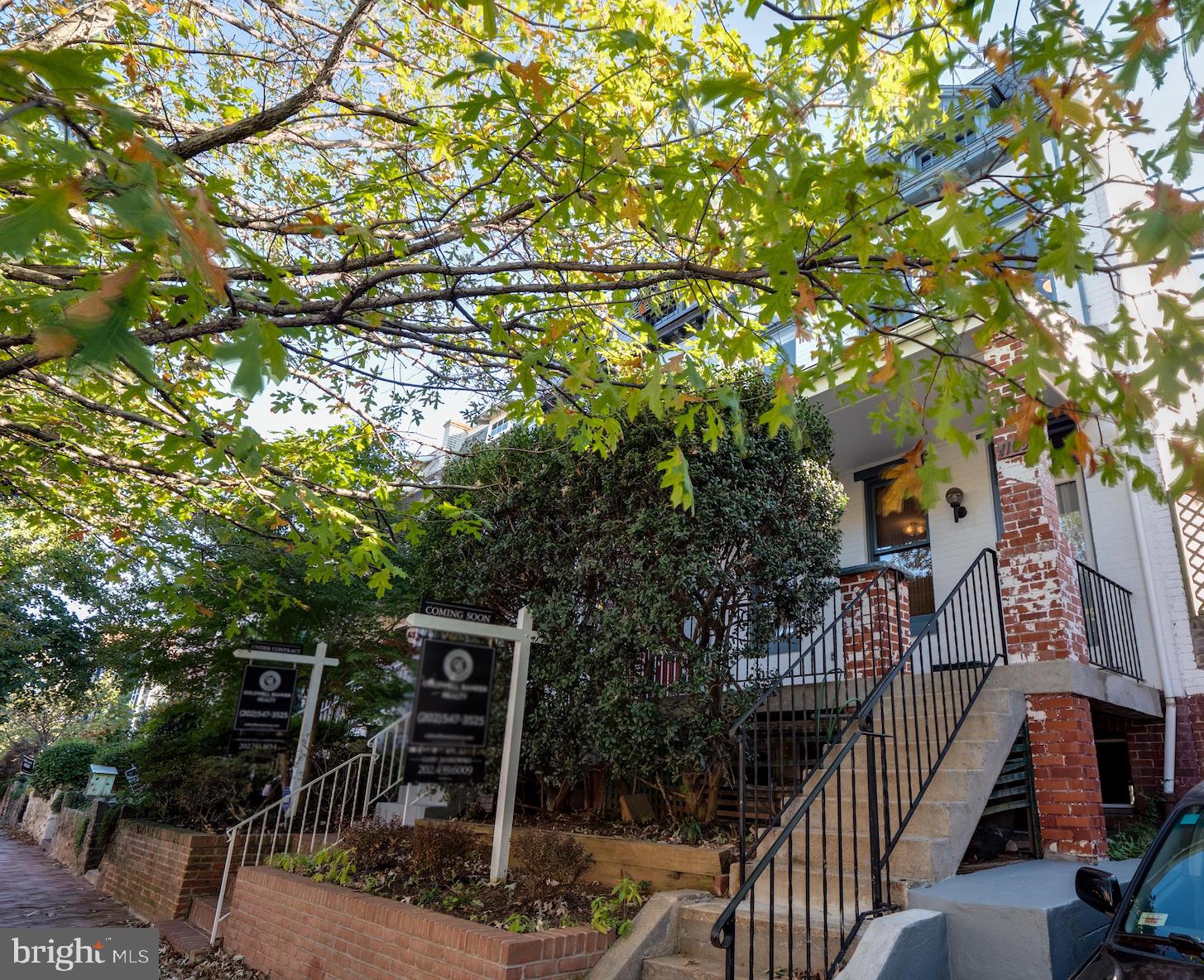 1105 D Street Southeast Washington, DC 20003 - Photo 2 of 33