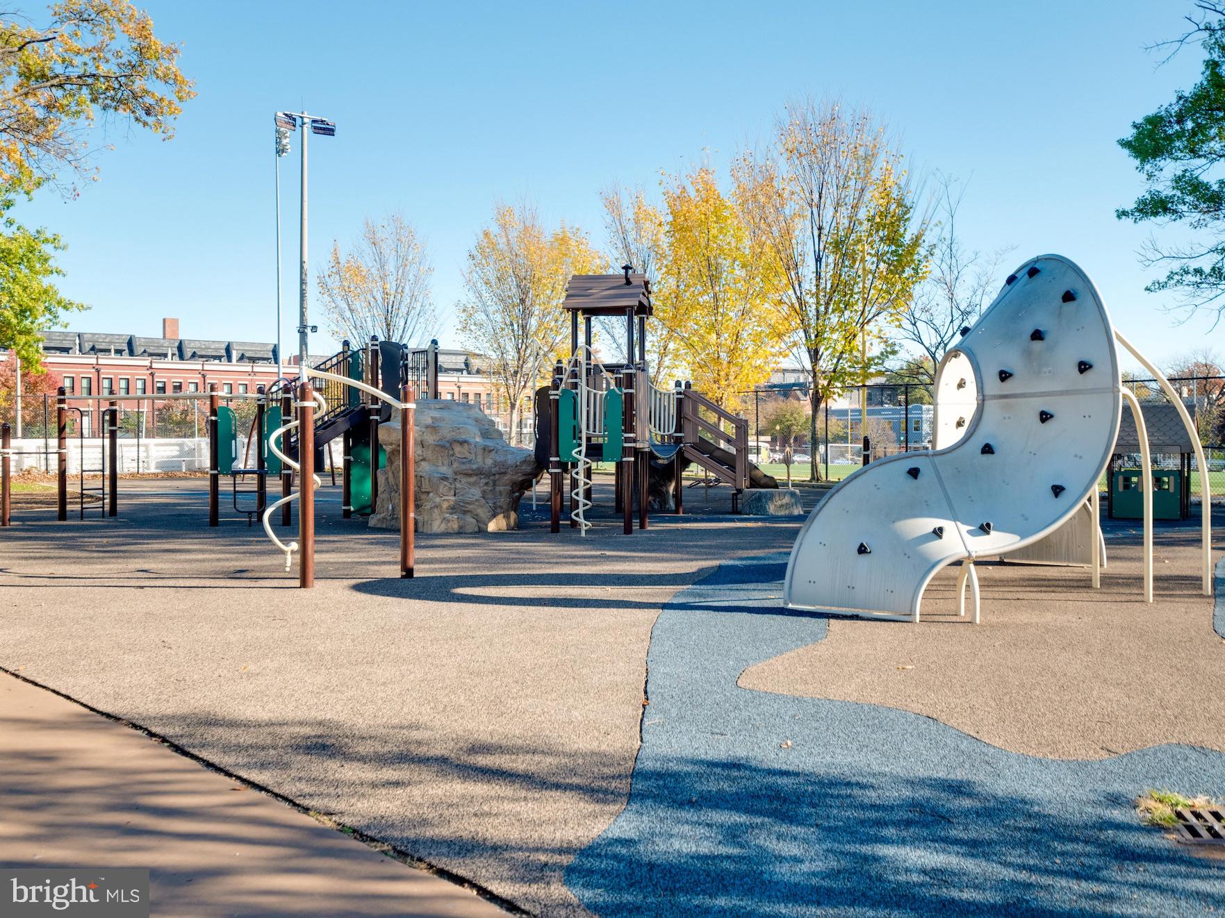 1105 D Street Southeast Washington, DC 20003 - Photo 26 of 33