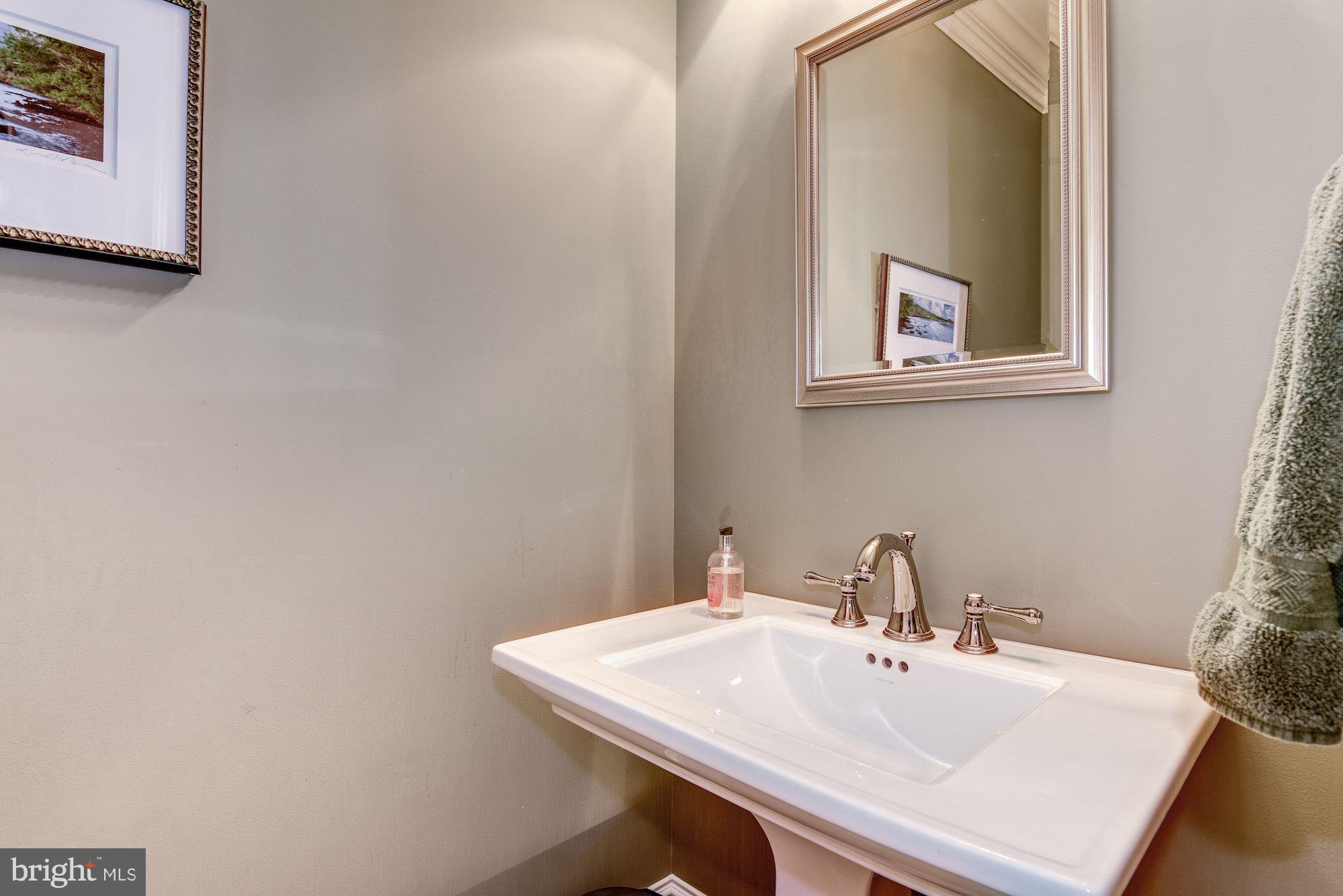 6217 Winnebago Road Bethesda, MD 20816 - Photo 8 of 30 Powder Room