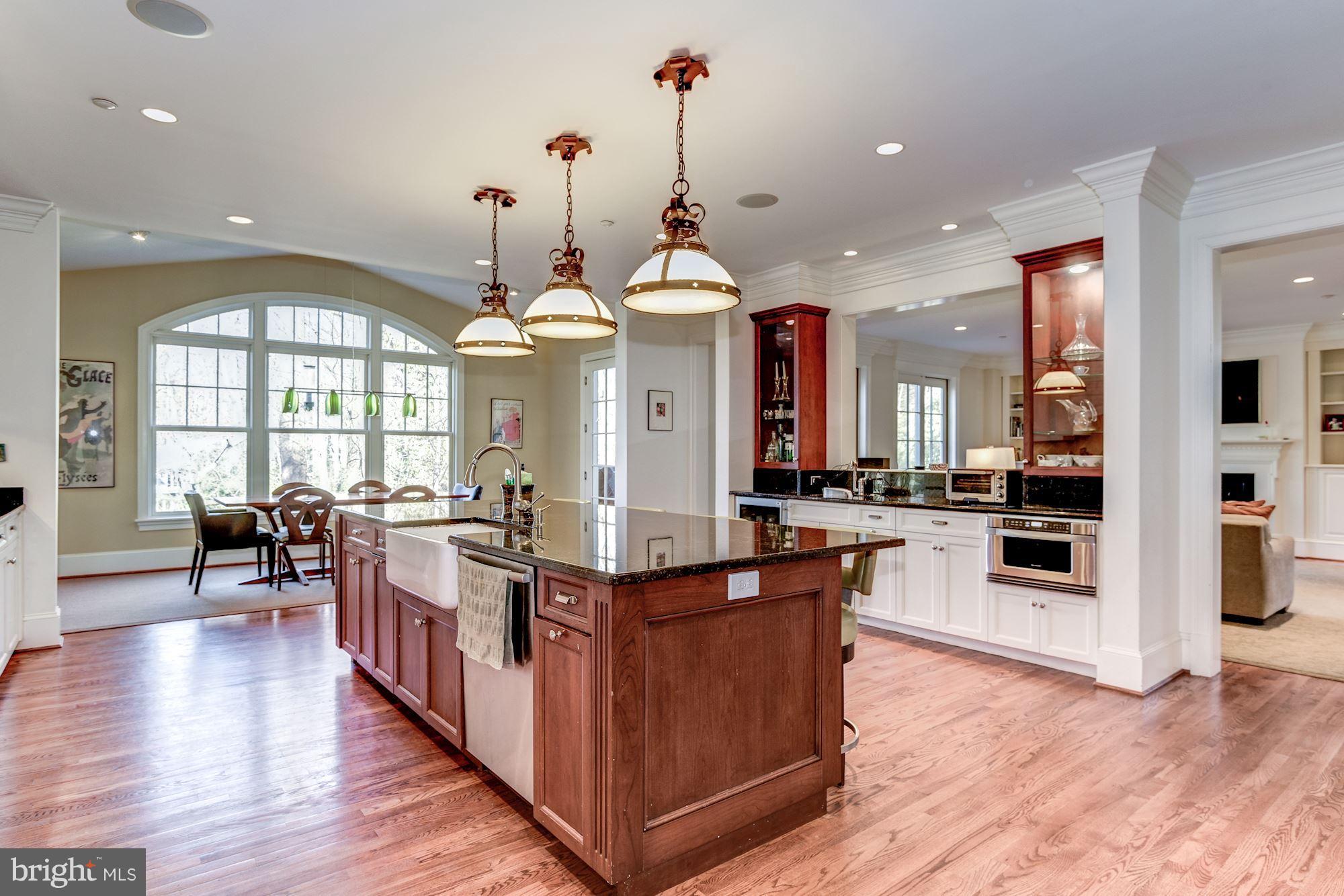 6217 Winnebago Road Bethesda, MD 20816 - Photo 10 of 30 Gourmet Kitchen