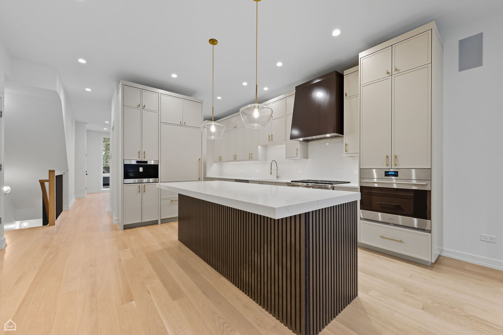 2127 North Racine Avenue, Unit 1 Chicago, IL 60614 - Photo 3 of 10 Gallery Image 3