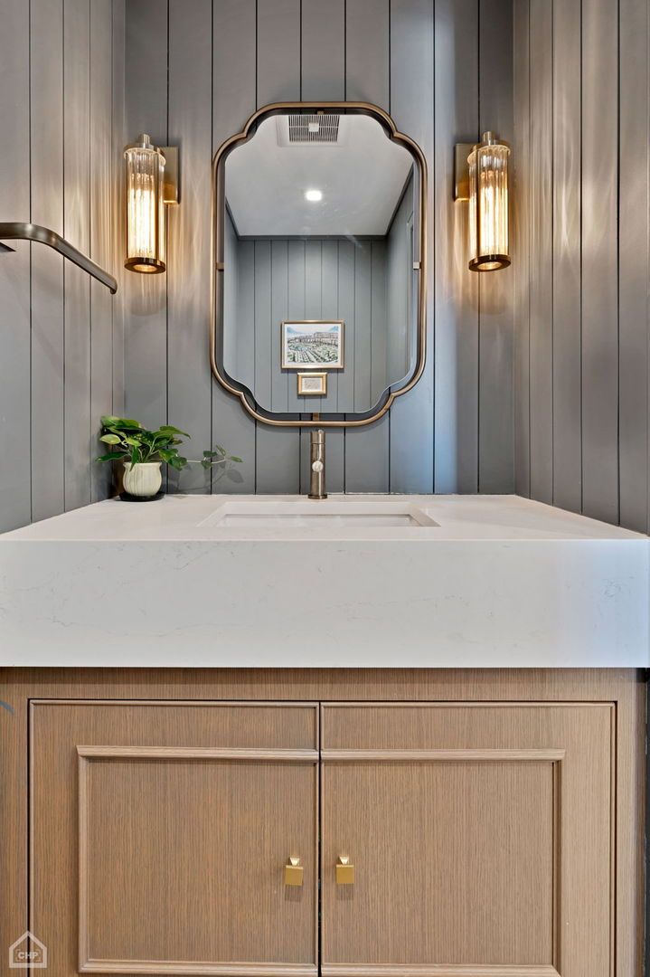2127 North Racine Avenue, Unit 1 Chicago, IL 60614 - Photo 4 of 10 Gallery Image 4