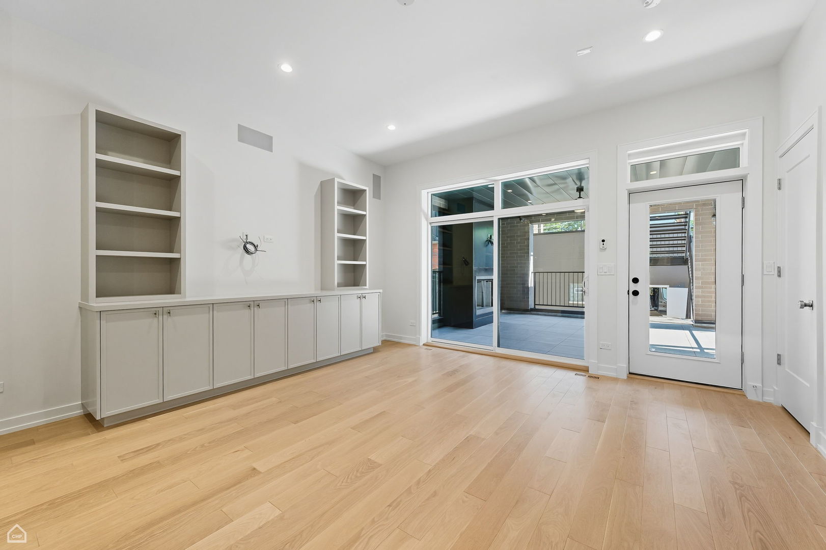 2127 North Racine Avenue, Unit 1 Chicago, IL 60614 - Photo 6 of 10 Gallery Image 6