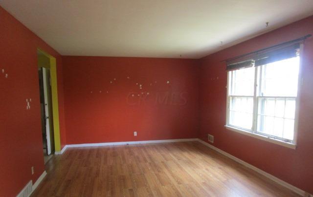 873 Bernhard Road Columbus, OH 43213 - Photo 2 of 10