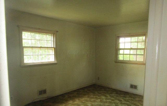 873 Bernhard Road Columbus, OH 43213 - Photo 4 of 10