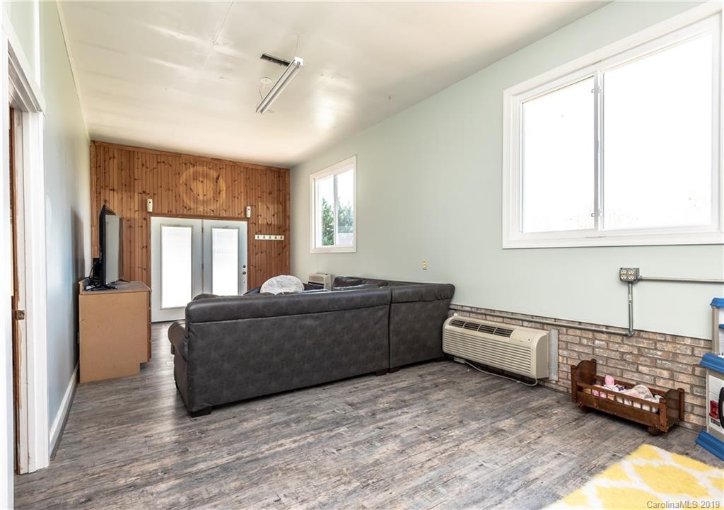 1122 Sawmill Road Conover, NC 28613 - Photo 14 of 37 Gallery Image 14