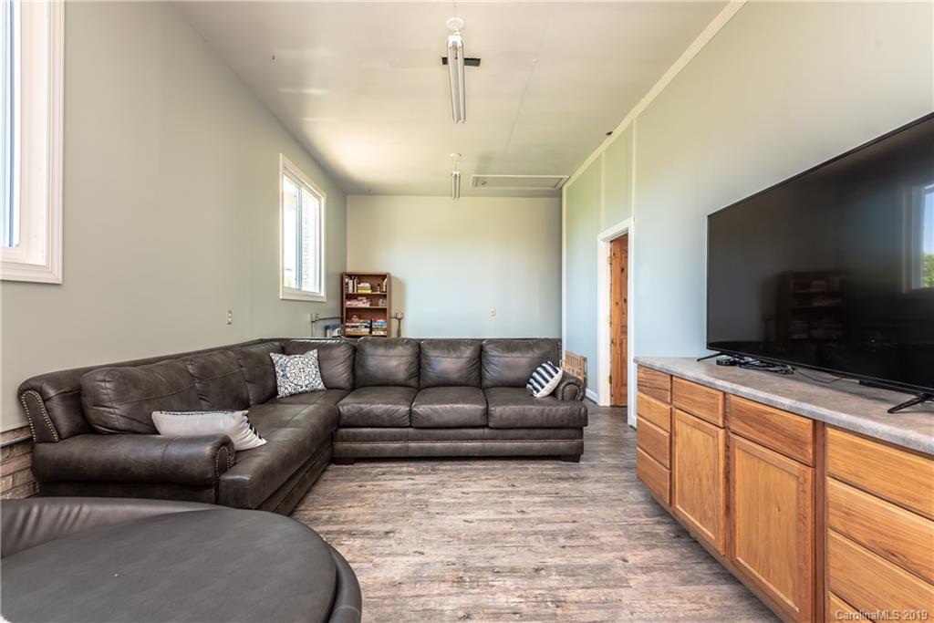 1122 Sawmill Road Conover, NC 28613 - Photo 15 of 37 Gallery Image 15