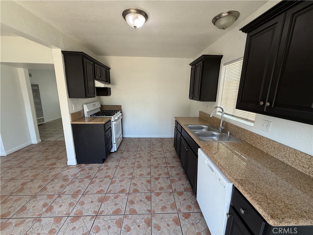 5750 Willard Way Riverside, CA 92504 - Photo 11 of 36