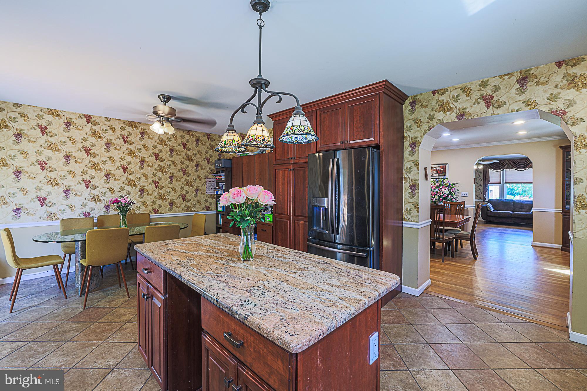3910 Labyrinth Road Baltimore, MD 21215 - Photo 21 of 50