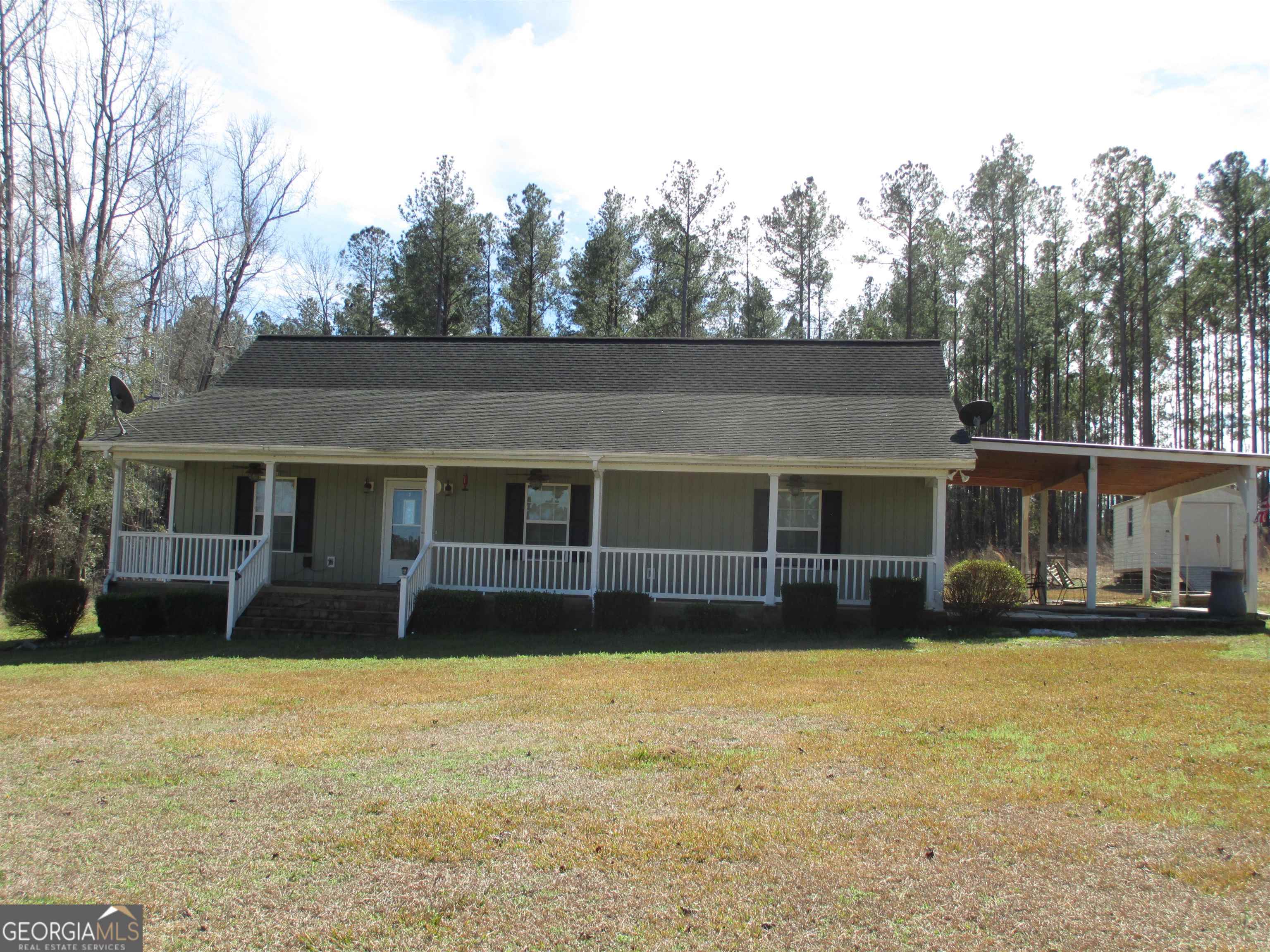 61 Ginger Farm Road Hazlehurst, GA 31539 - Photo 1 of 1