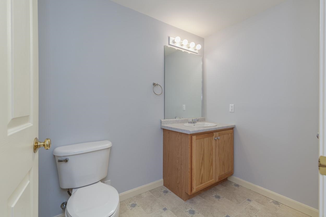 4 Crestview Circle, Unit 109 Londonderry, NH 03053 - Photo 26 of 41