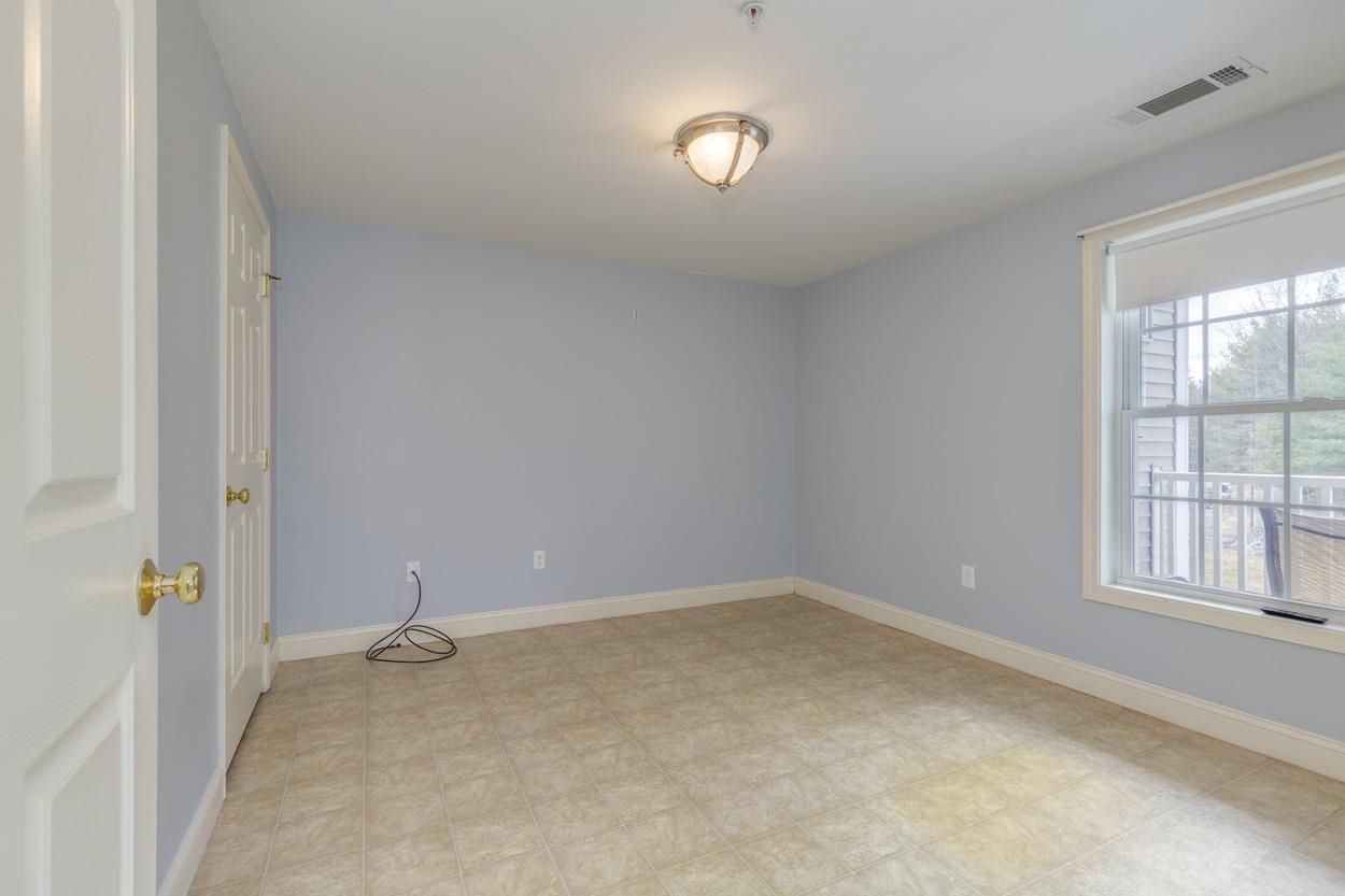 4 Crestview Circle, Unit 109 Londonderry, NH 03053 - Photo 28 of 41